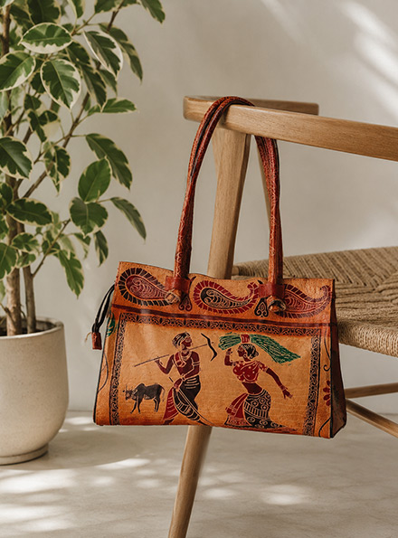 Shantiniketan Leather Shoulder Bag – Two Inner Compartments