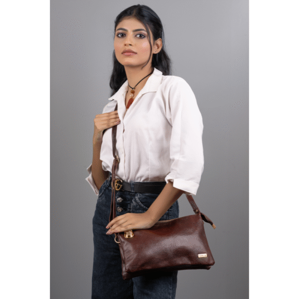 Women’s Burgundy Leather Crossbody Bag with Adjustable Strap