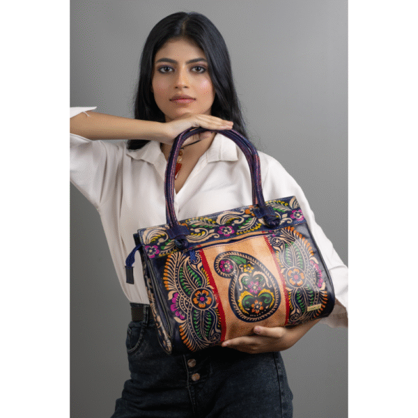 Women’s Shantiniketan Batik Leather Shoulder Bag