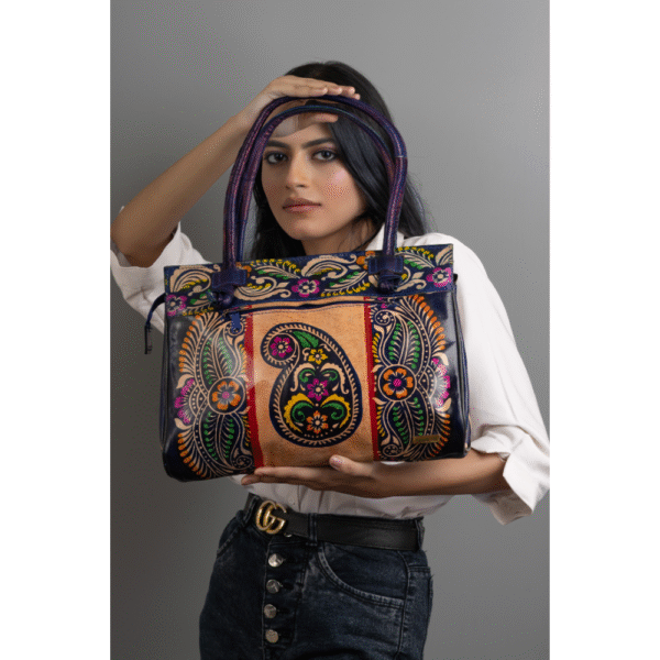 Women’s Shantiniketan Batik Leather Shoulder Bag
