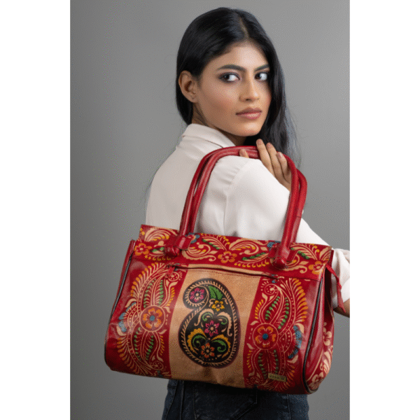 Women’s Shantiniketan Batik Leather Shoulder Bag