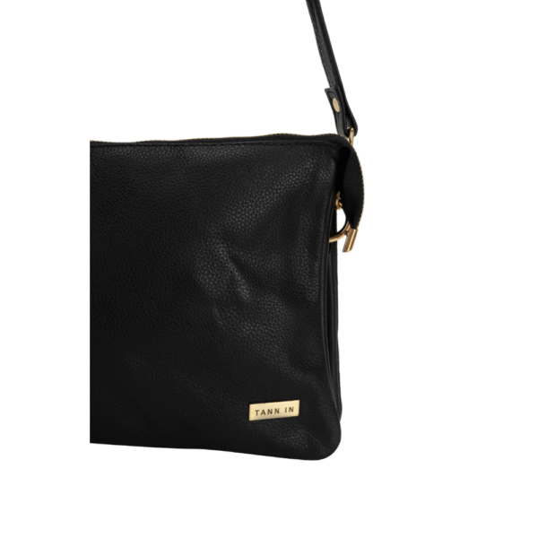 Women’s Burgundy Leather Crossbody Bag with Adjustable Strap