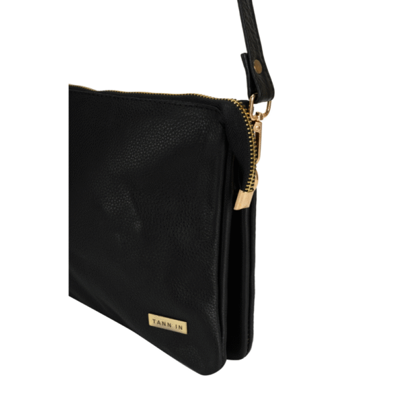 Women’s Burgundy Leather Crossbody Bag with Adjustable Strap