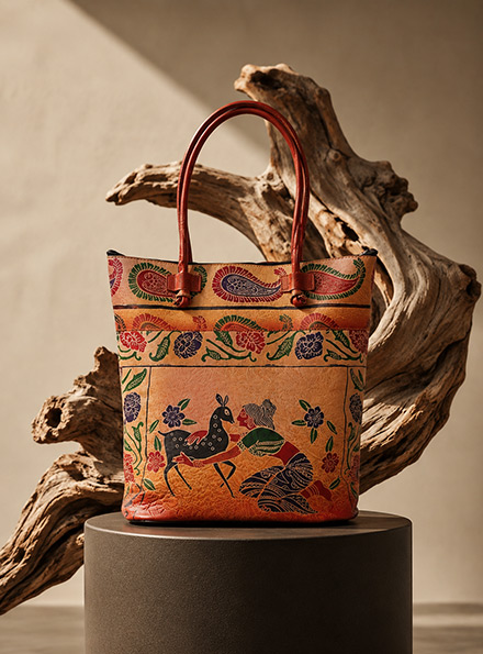 Handcrafted Shantiniketan leather bag by TANN IN